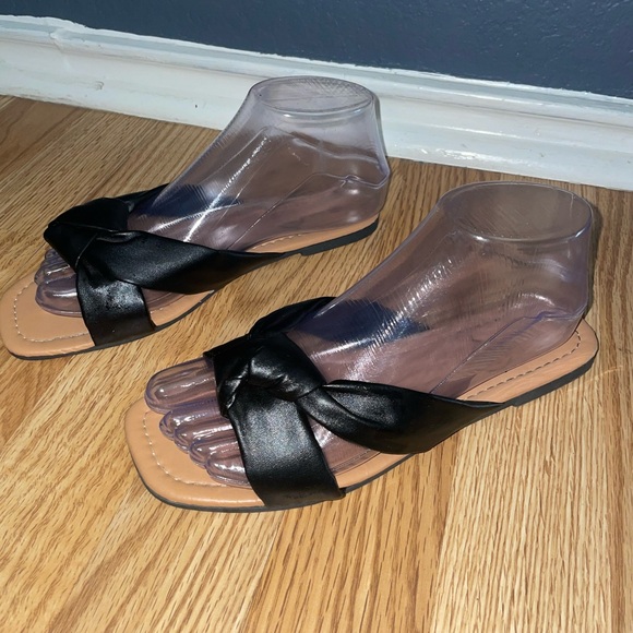 Sole mates Ladies Black Bow Slip On Sandals size 6 black open toe - Picture 3 of 7